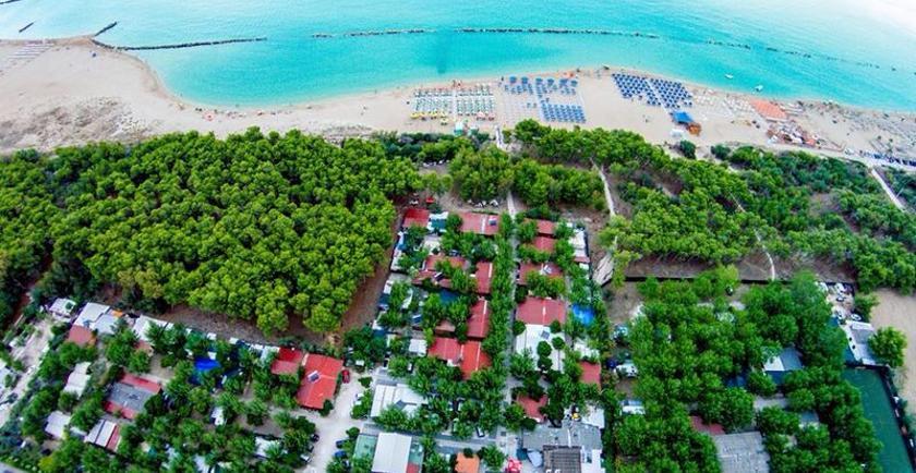 Camping Smeraldo Hotel Campomarino  Exterior photo